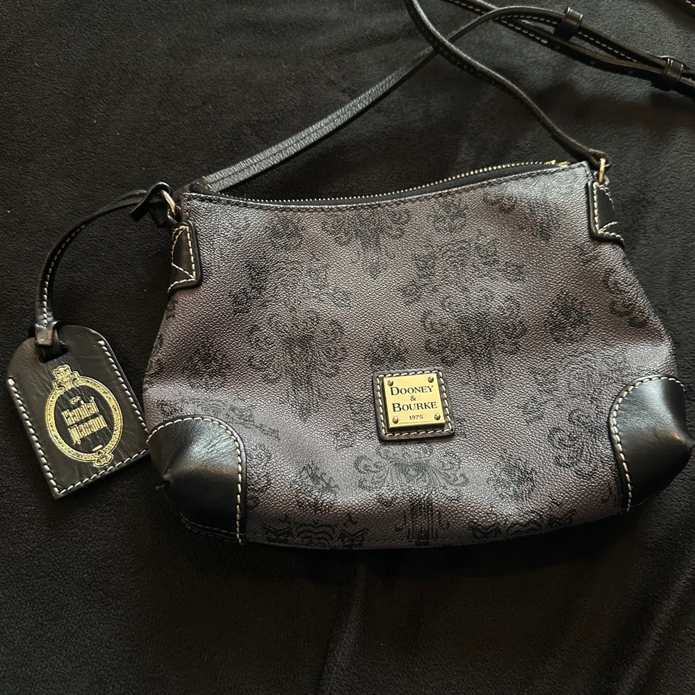 Disney Dooney & Bourke Haunted Mansion Wallpaper Crossbody Bag Gray & Black - Picture 4 of 8